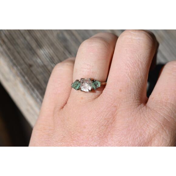 Emerald engagement ring 14k white gold size 7 - Picture 7 of 7
